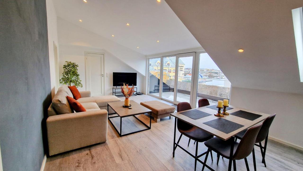 Lovely 2-Bedroom Loft With Panoramic View. Kristiansund Bagian luar foto