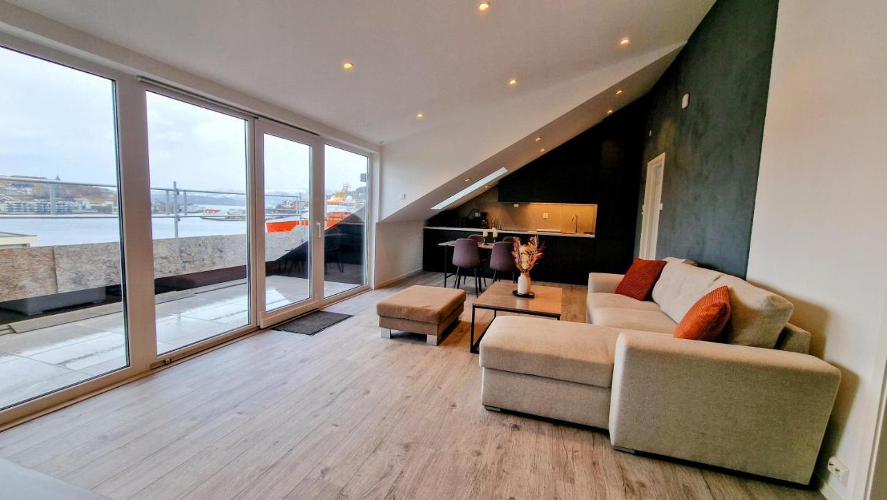 Lovely 2-Bedroom Loft With Panoramic View. Kristiansund Bagian luar foto